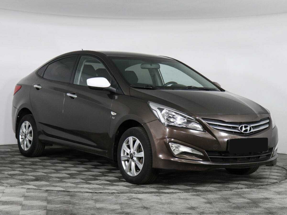 Hyundai Solaris с пробегом — 2015 год. Фото: #2