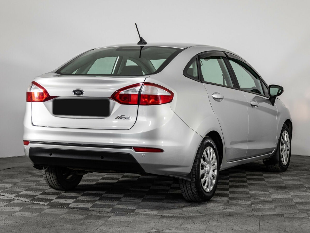 Ford Fiesta с пробегом — 2016 год. Фото: #3