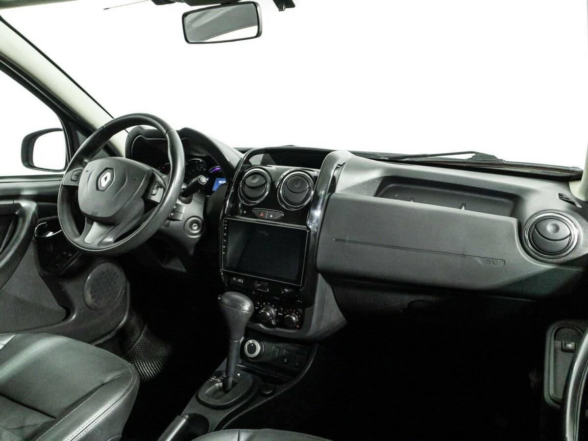 Renault Duster с пробегом — 2016 год. Фото: #8