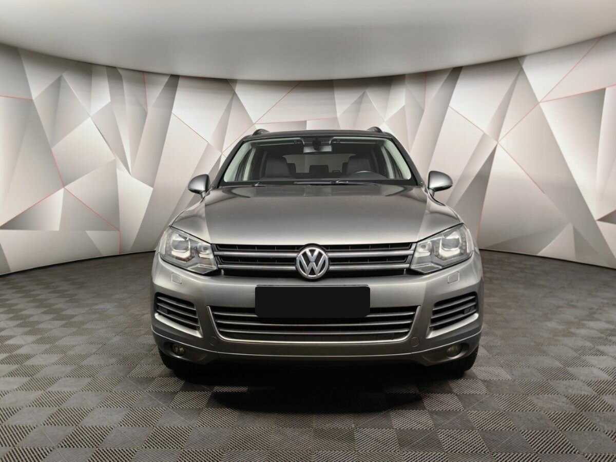 Volkswagen Touareg с пробегом — 2012 год. Фото: #5