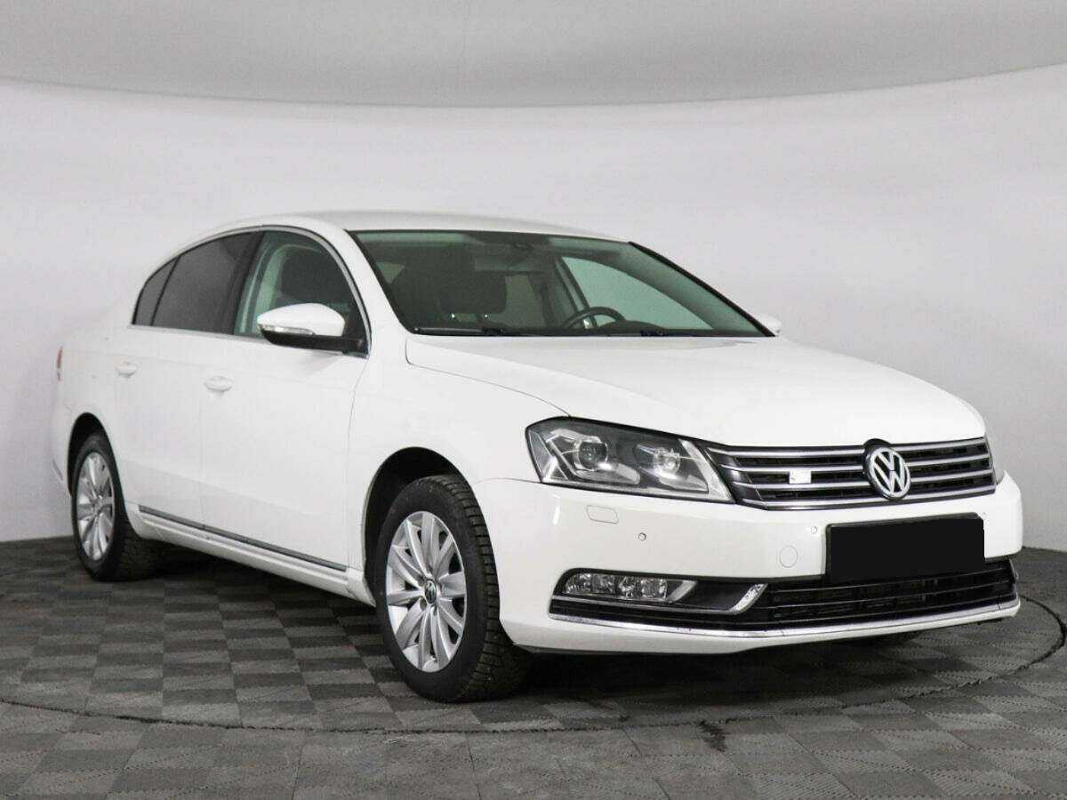 Volkswagen Passat с пробегом — 2013 год. Фото: #2