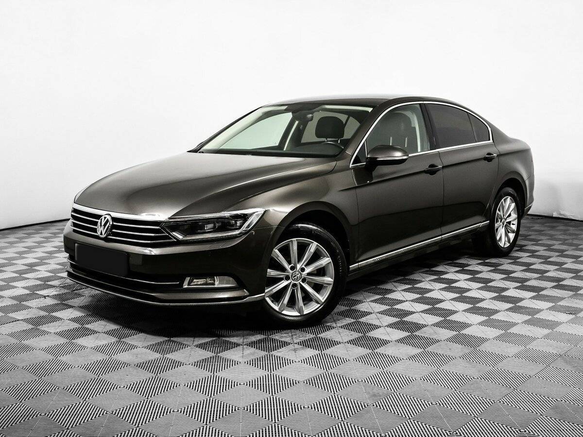 Volkswagen Passat с пробегом — 2017 год. Фото: #0
