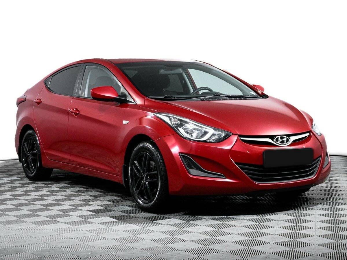 Hyundai Elantra с пробегом — 2015 год. Фото: #2