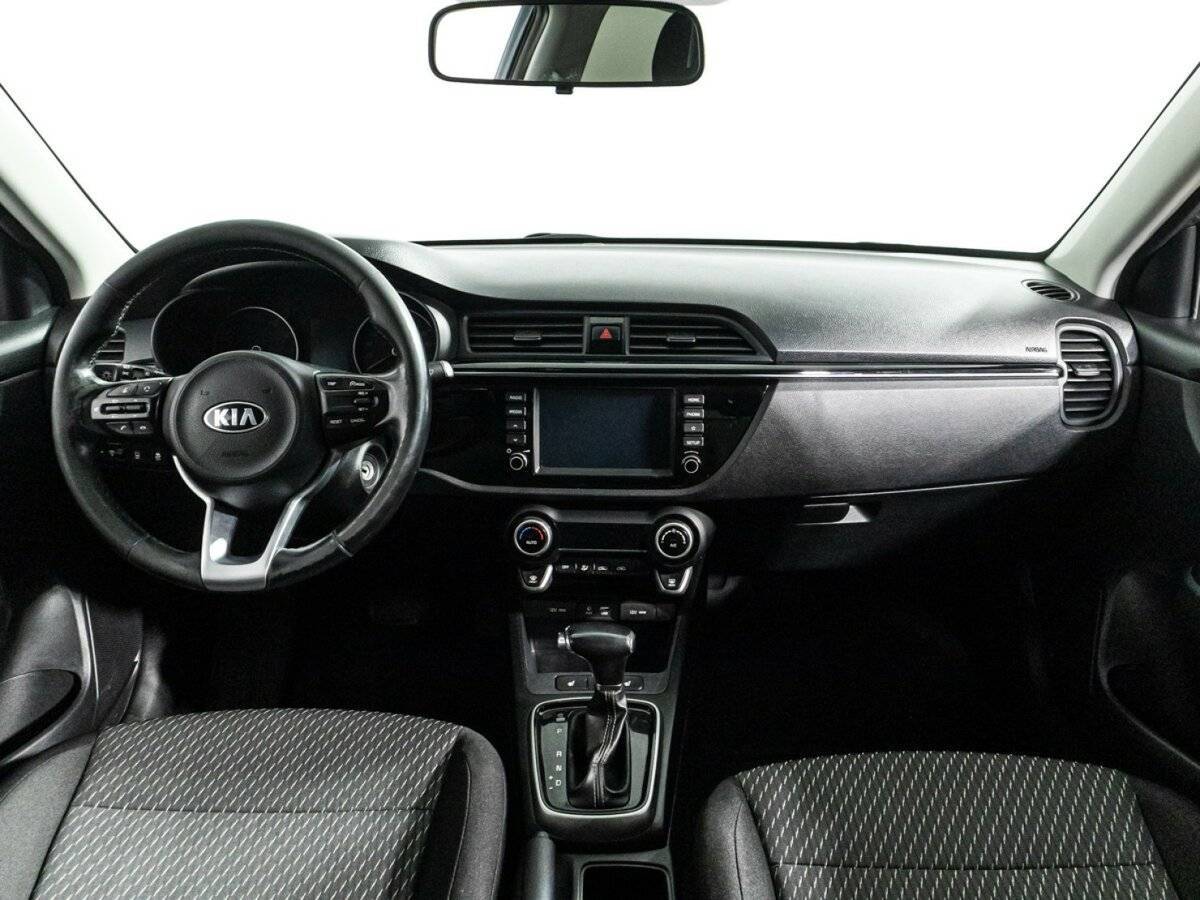 Kia Rio с пробегом — 2018 год. Фото: #12