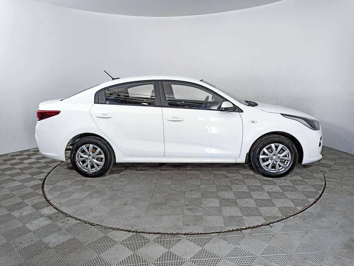 Kia Rio с пробегом — 2018 год. Фото: #3
