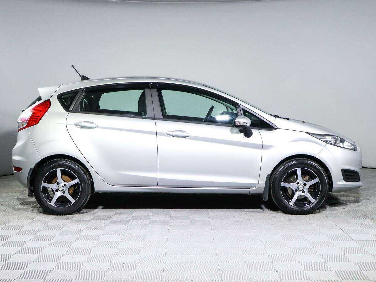 Ford Fiesta с пробегом — 2017 год. Фото: #3