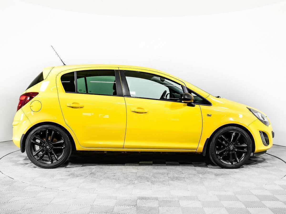 Opel Corsa с пробегом — 2014 год. Фото: #3
