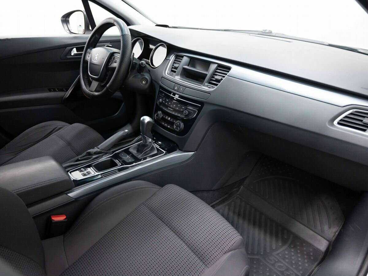Peugeot 508 с пробегом — 2012 год. Фото: #10