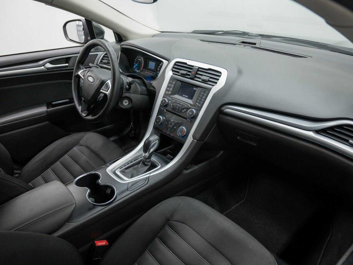 Ford Mondeo с пробегом — 2017 год. Фото: #6