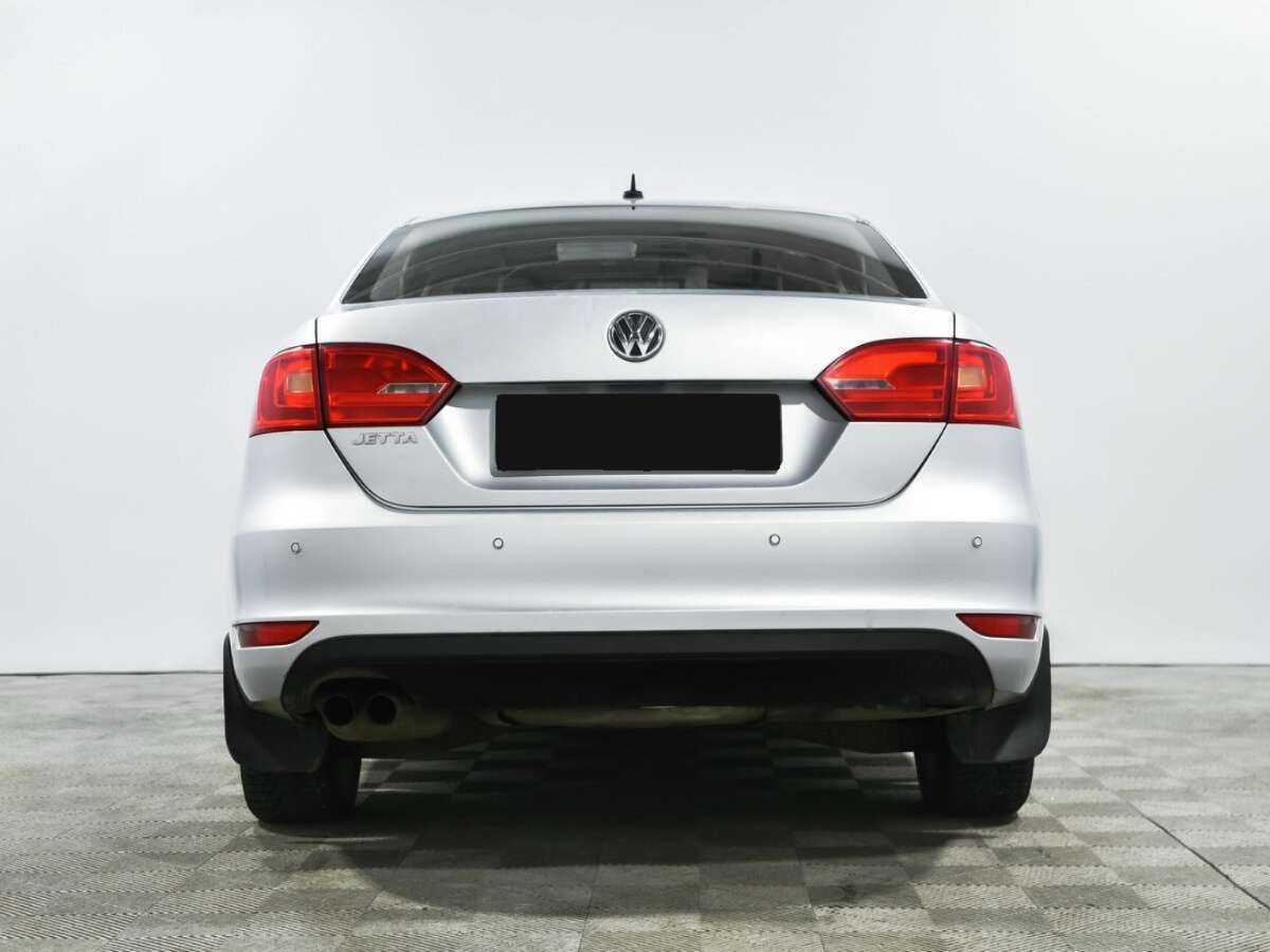 Volkswagen Jetta с пробегом — 2012 год. Фото: #4