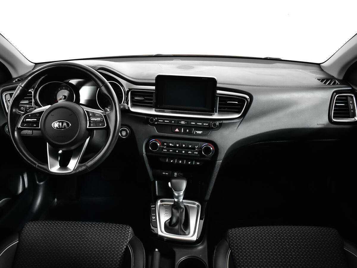 Kia Ceed с пробегом — 2019 год. Фото: #7