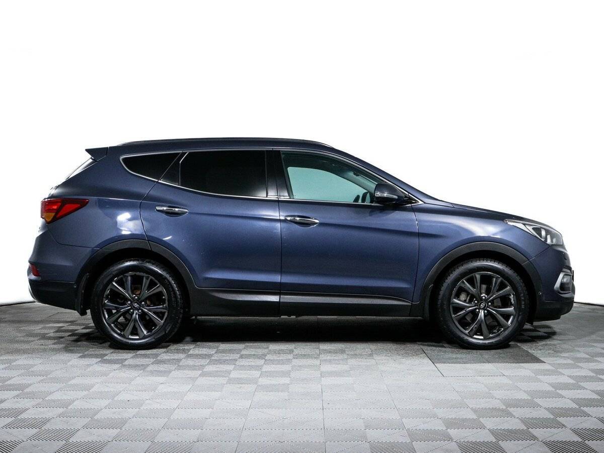 Hyundai Santa Fe с пробегом — 2017 год. Фото: #3