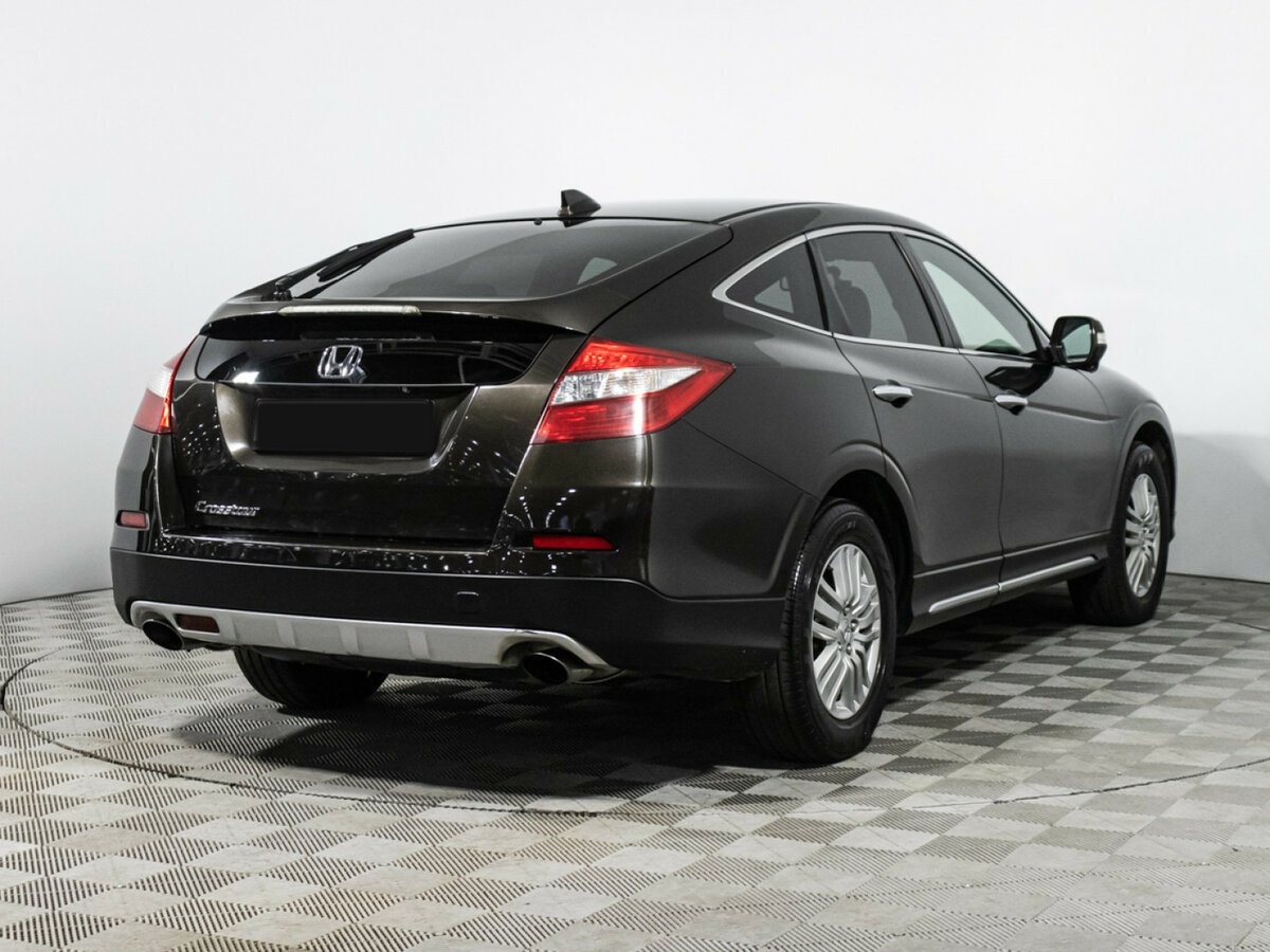 Honda Crosstour с пробегом — 2014 год. Фото: #3