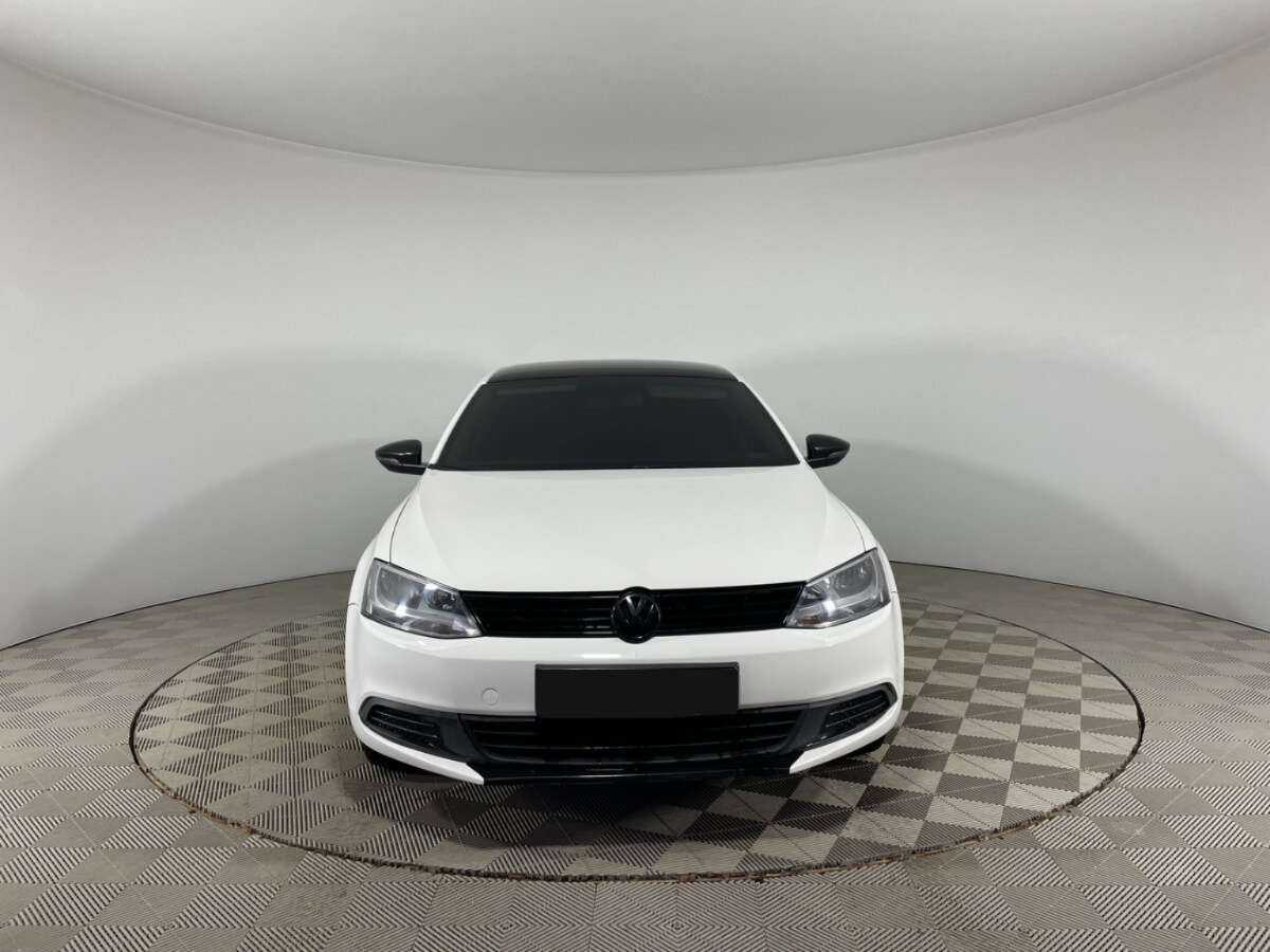 Volkswagen Jetta с пробегом — 2014 год. Фото: #1
