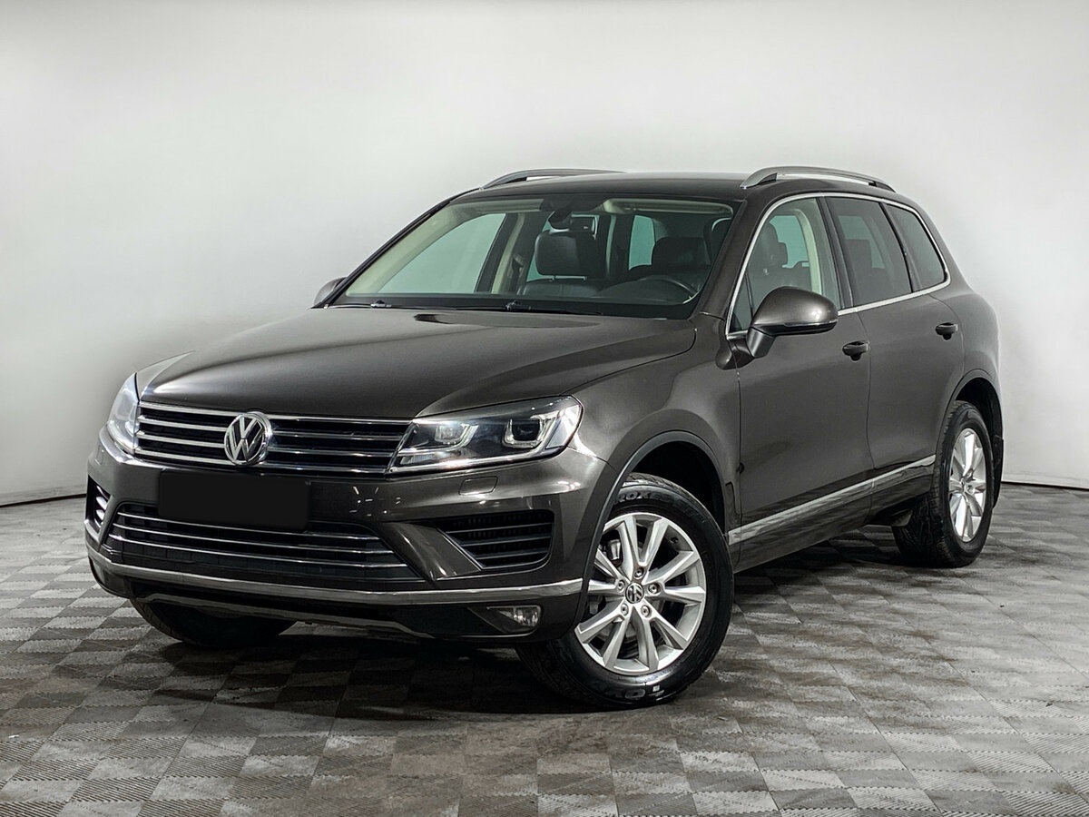Volkswagen Touareg с пробегом — 2015 год. Фото: #0
