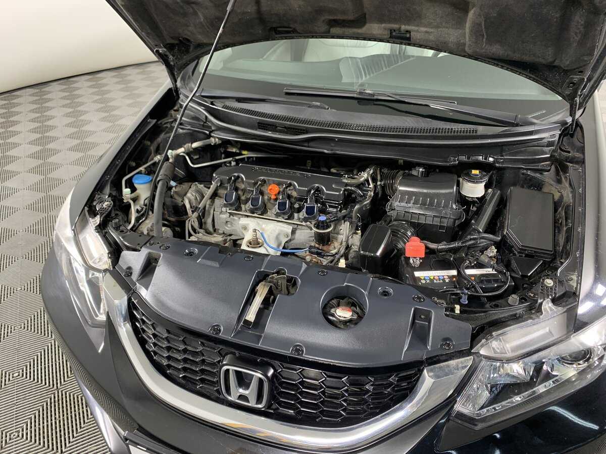 Honda Civic с пробегом — 2013 год. Фото: #10