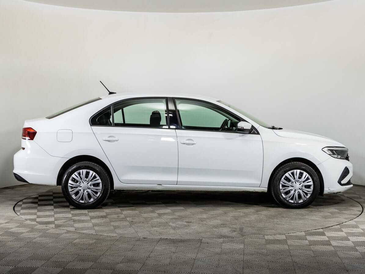 Volkswagen Polo с пробегом — 2020 год. Фото: #3