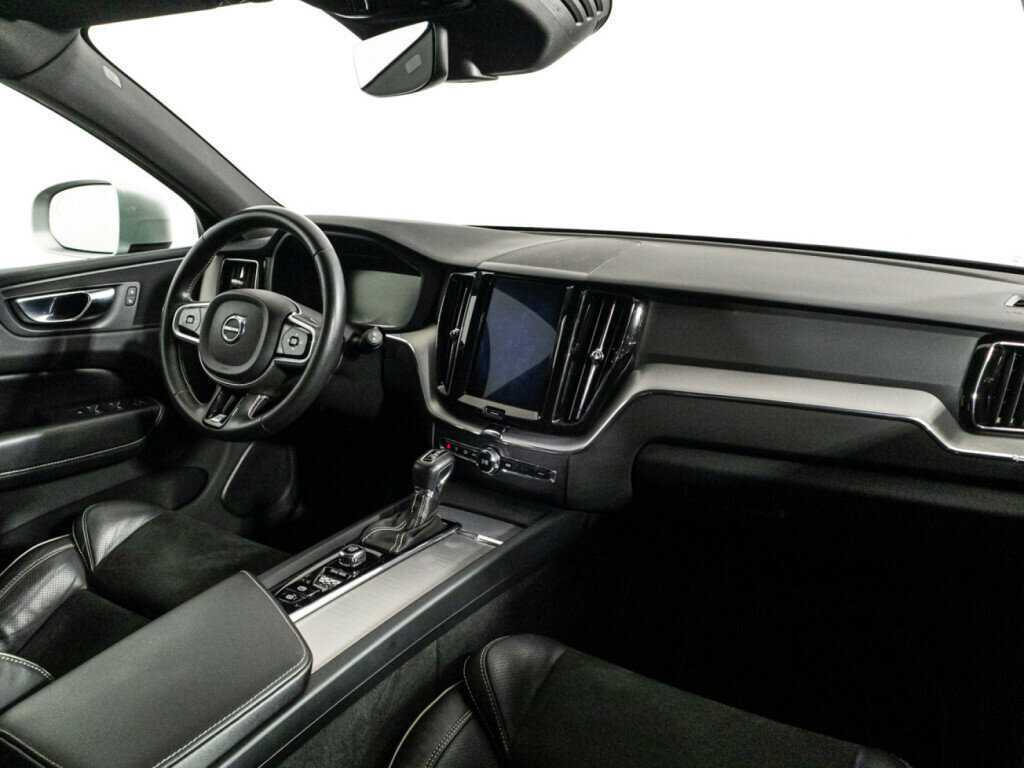 Volvo XC60 с пробегом — 2018 год. Фото: #8