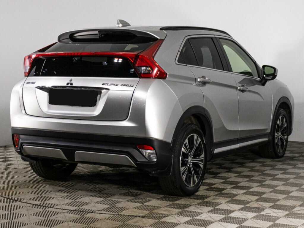 Mitsubishi Eclipse Cross с пробегом — 2018 год. Фото: #4