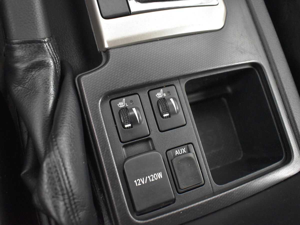Toyota Land Cruiser Prado с пробегом — 2012 год. Фото: #19