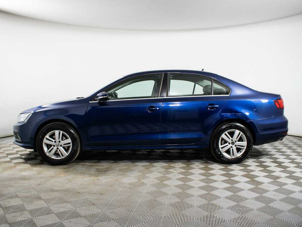 Volkswagen Jetta с пробегом — 2015 год. Фото: #7