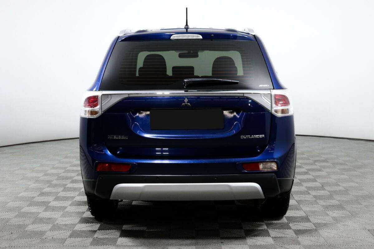Mitsubishi Outlander с пробегом — 2014 год. Фото: #5