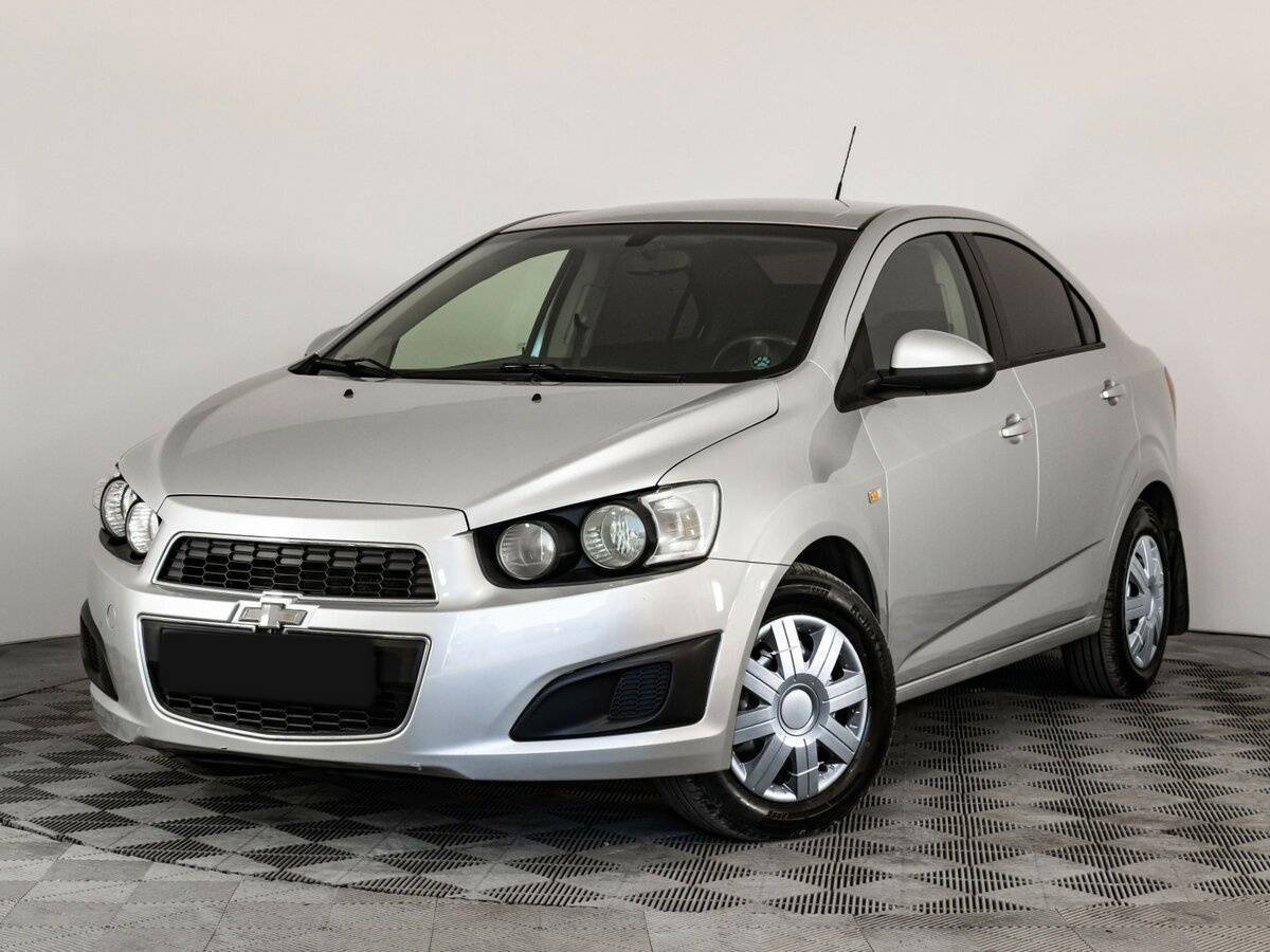 Chevrolet Aveo с пробегом — 2015 год. Посмотреть фото