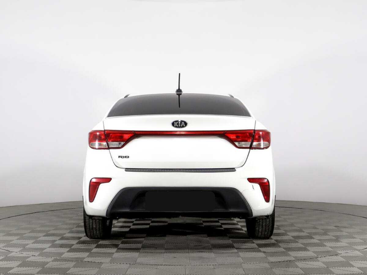 Kia Rio с пробегом — 2019 год. Фото: #5