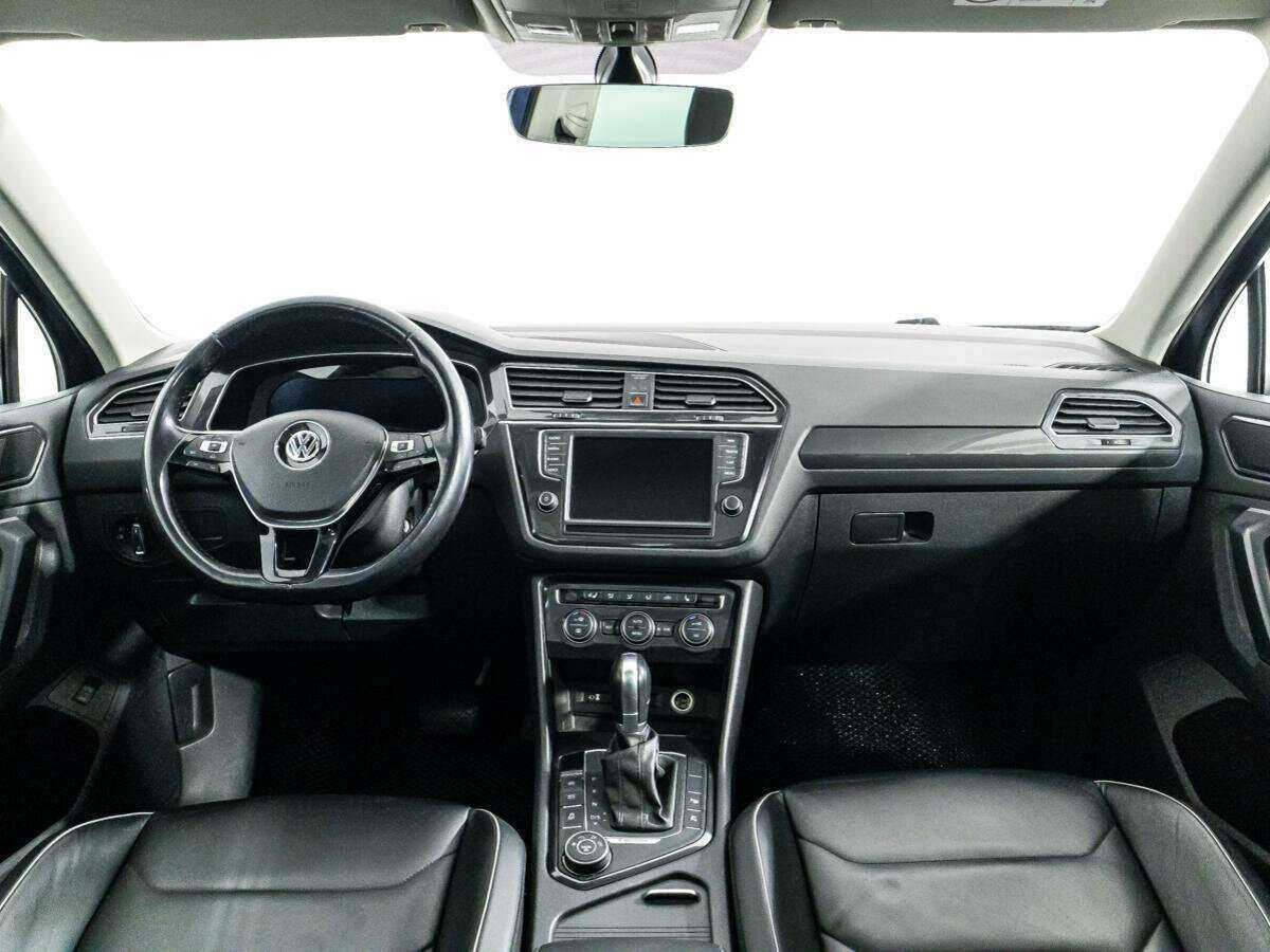 Volkswagen Tiguan с пробегом — 2017 год. Фото: #12