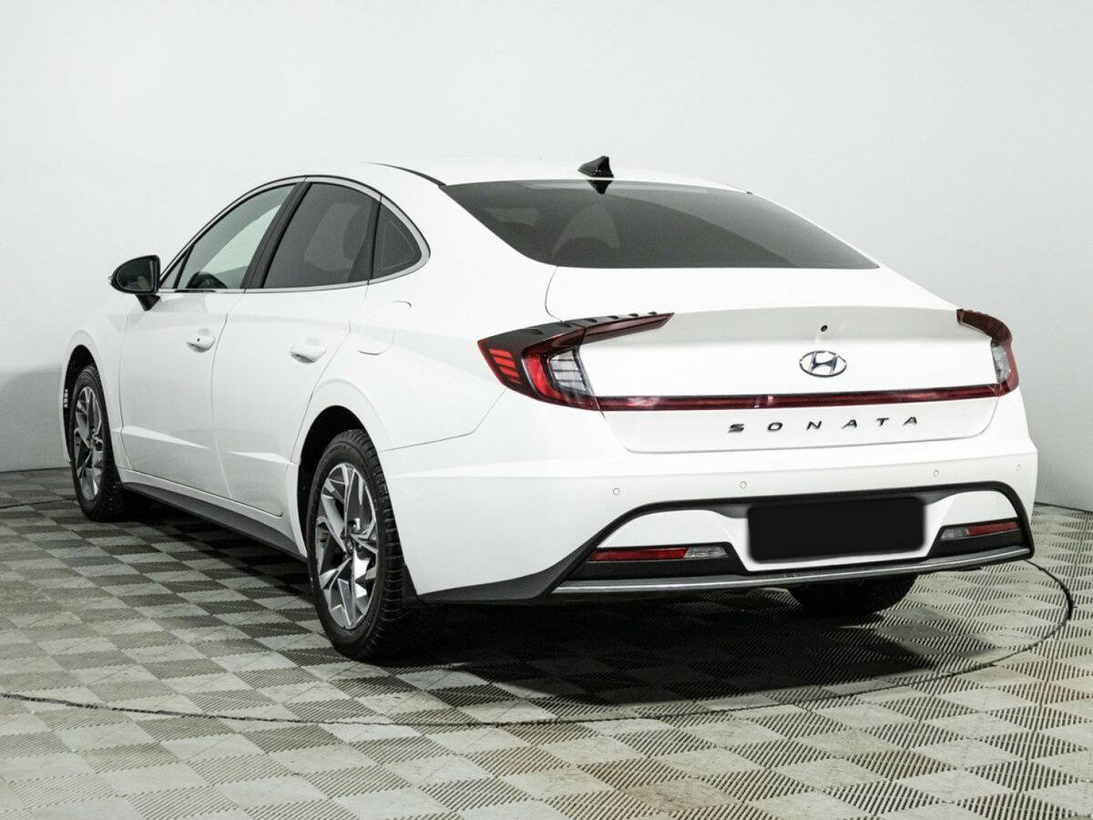 Hyundai Sonata с пробегом — 2020 год. Фото: #6