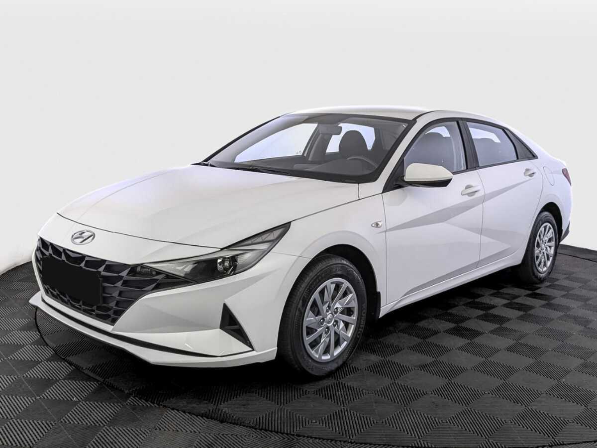 Hyundai Elantra с пробегом — 2022 год. Фото: #0