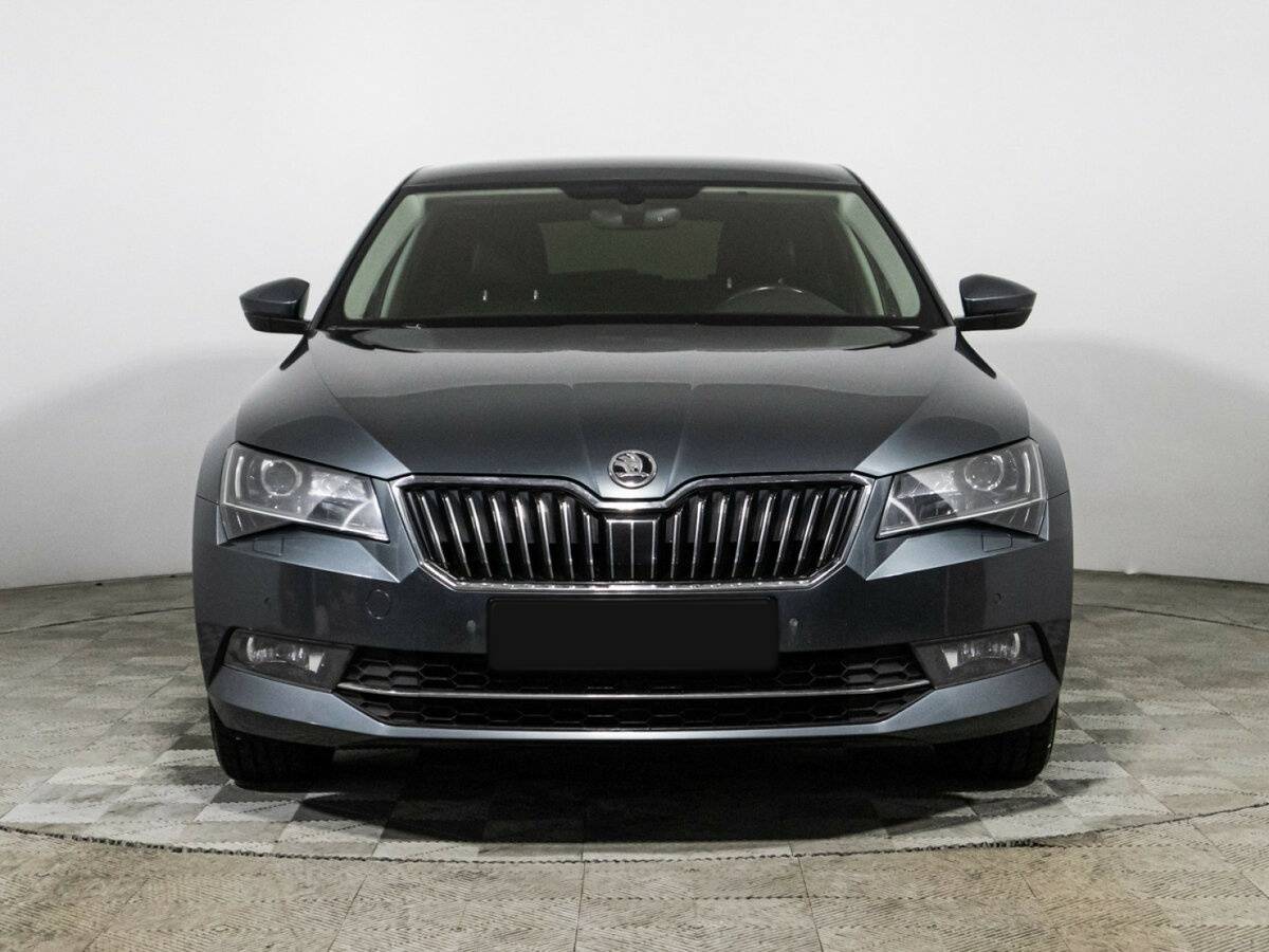 Skoda Superb с пробегом — 2018 год. Фото: #1