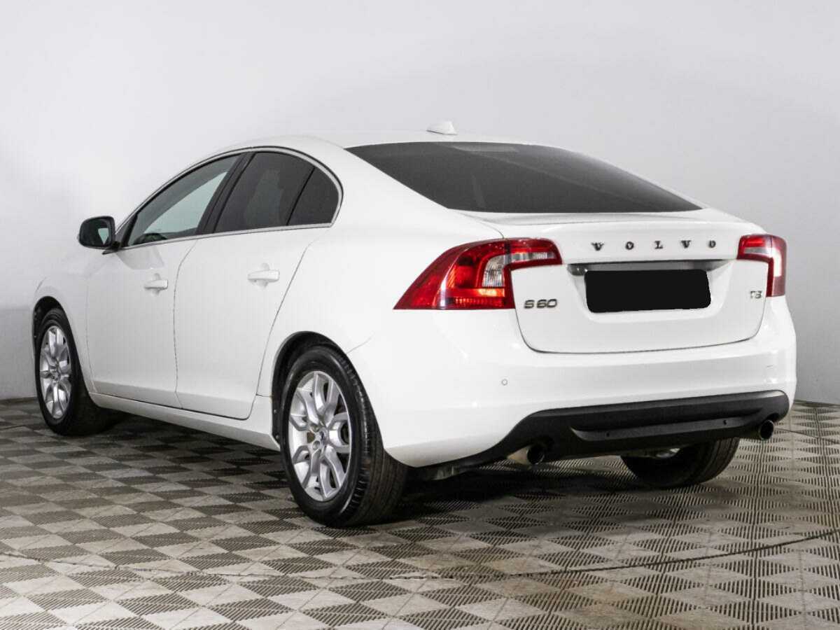 Volvo S60 с пробегом — 2012 год. Фото: #6