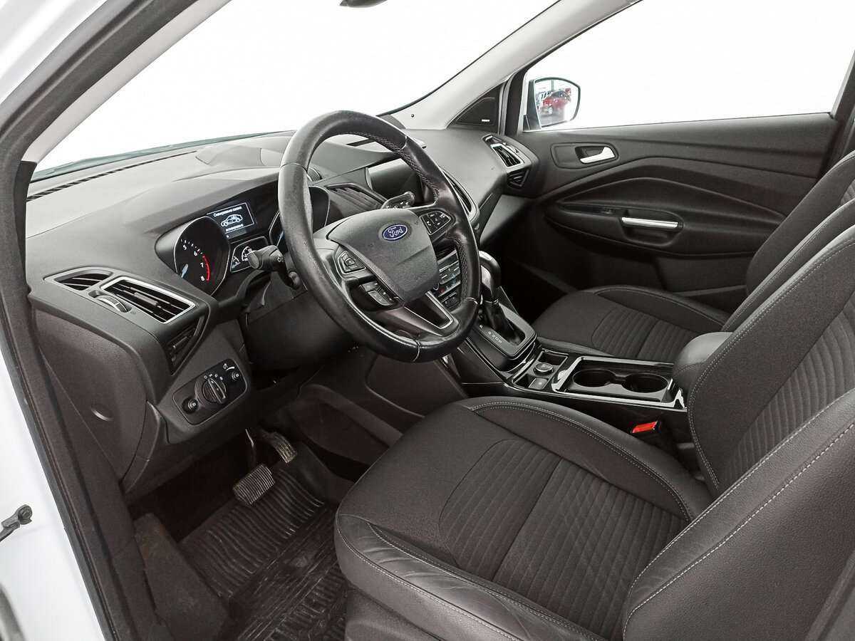 Ford Kuga с пробегом — 2018 год. Фото: #13