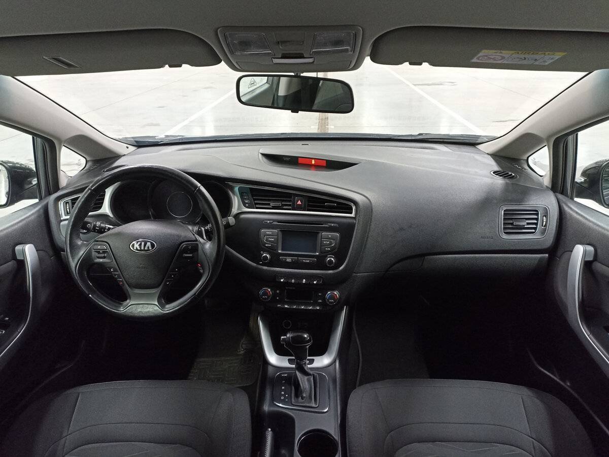 Kia Ceed с пробегом — 2017 год. Фото: #13
