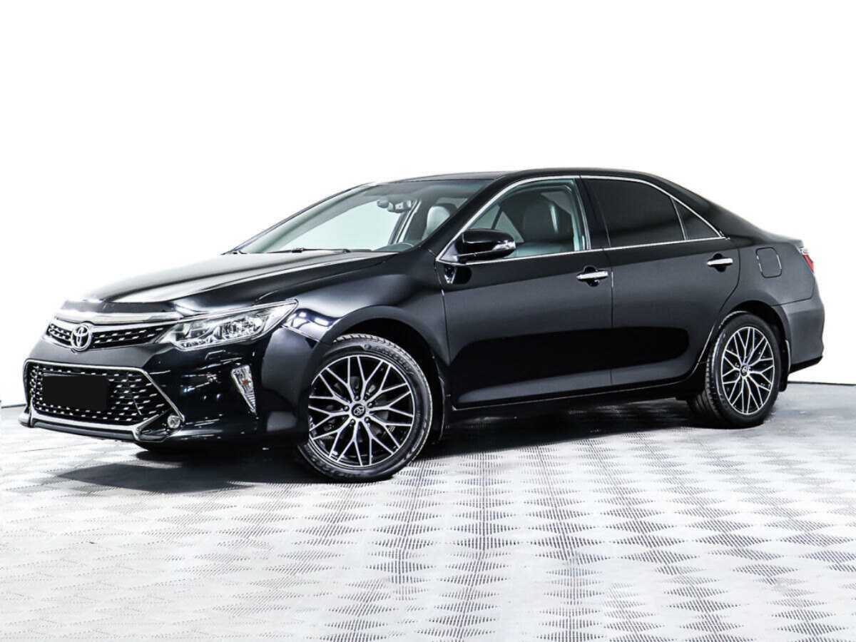 Toyota Camry с пробегом — 2017 год. Посмотреть фото