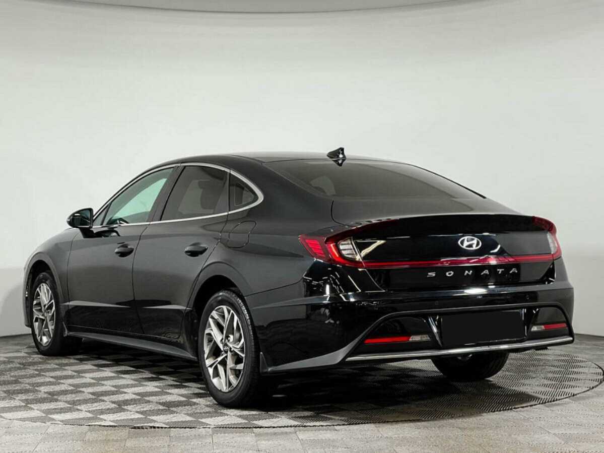 Hyundai Sonata с пробегом — 2021 год. Фото: #6