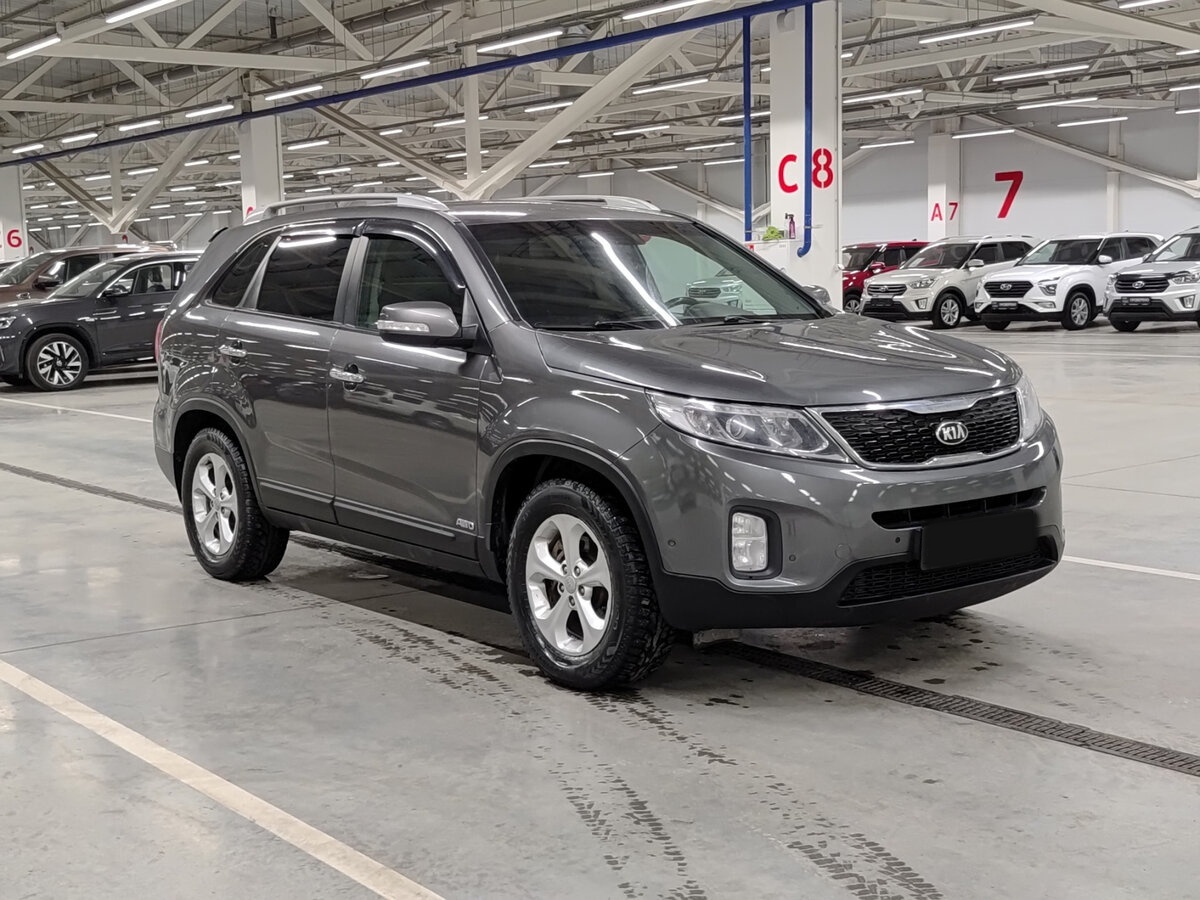 Kia Sorento с пробегом — 2013 год. Фото: #2