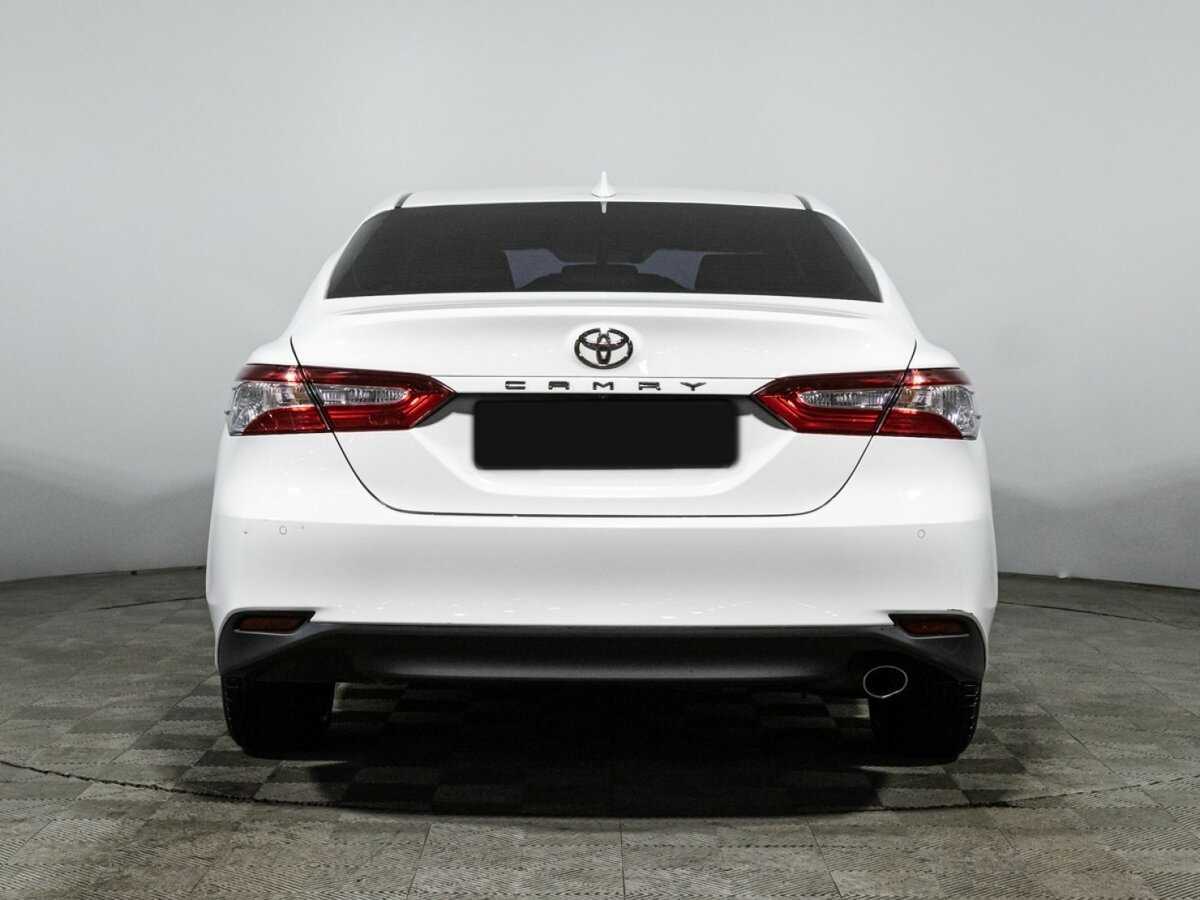 Toyota Camry с пробегом — 2019 год. Фото: #5