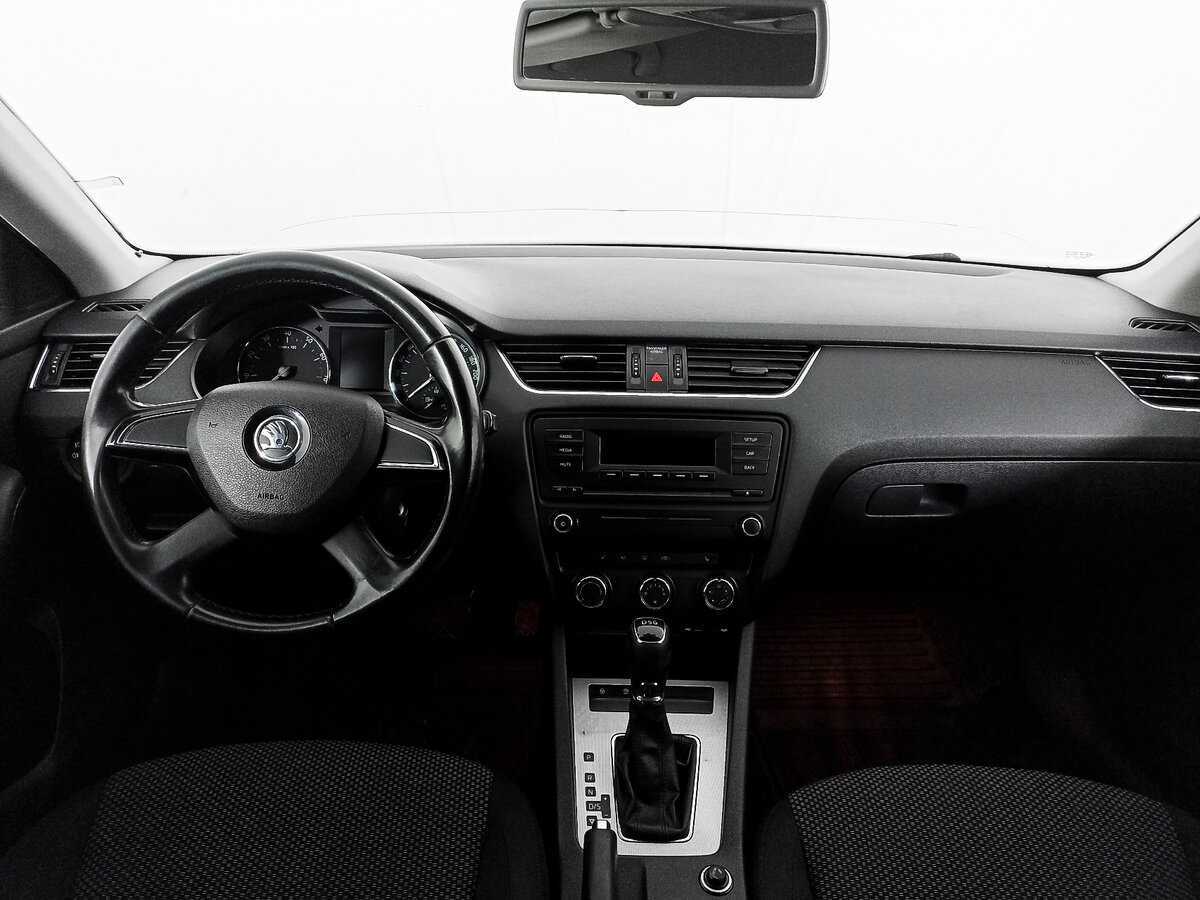 Skoda Octavia с пробегом — 2014 год. Фото: #9