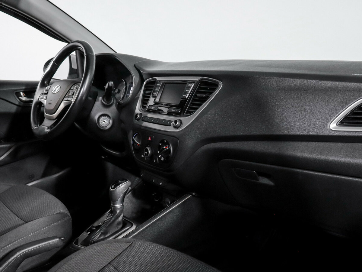 Hyundai Solaris с пробегом — 2018 год. Фото: #6