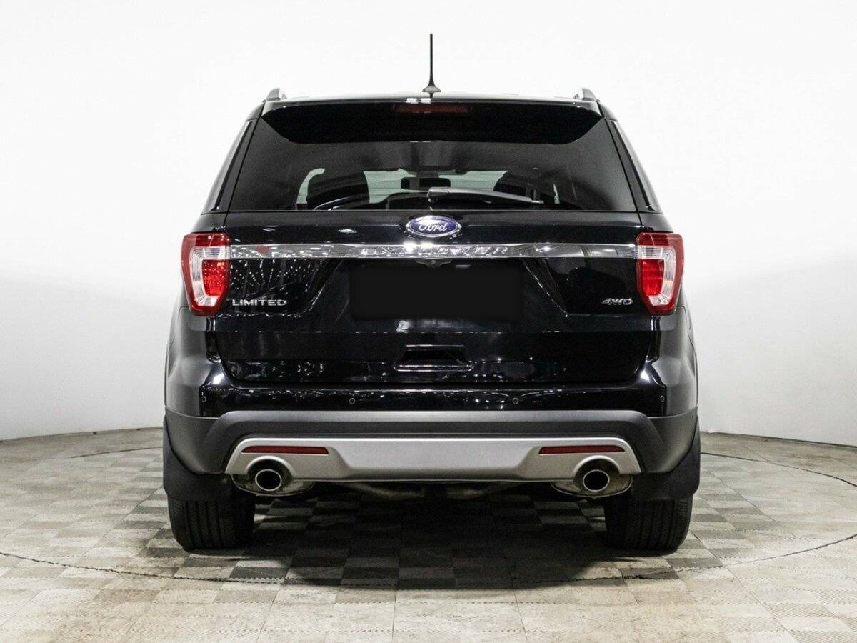 Ford Explorer с пробегом — 2017 год. Фото: #4