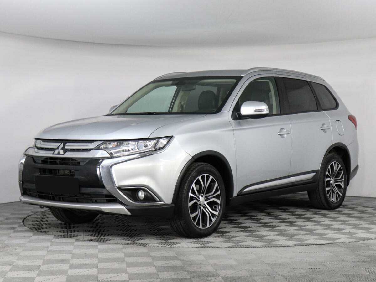 Mitsubishi Outlander с пробегом — 2017 год. Посмотреть фото