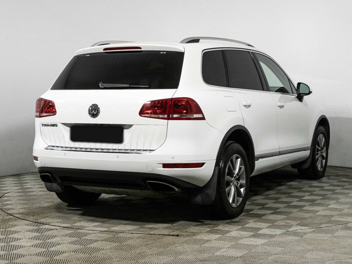Volkswagen Touareg с пробегом — 2013 год. Фото: #4