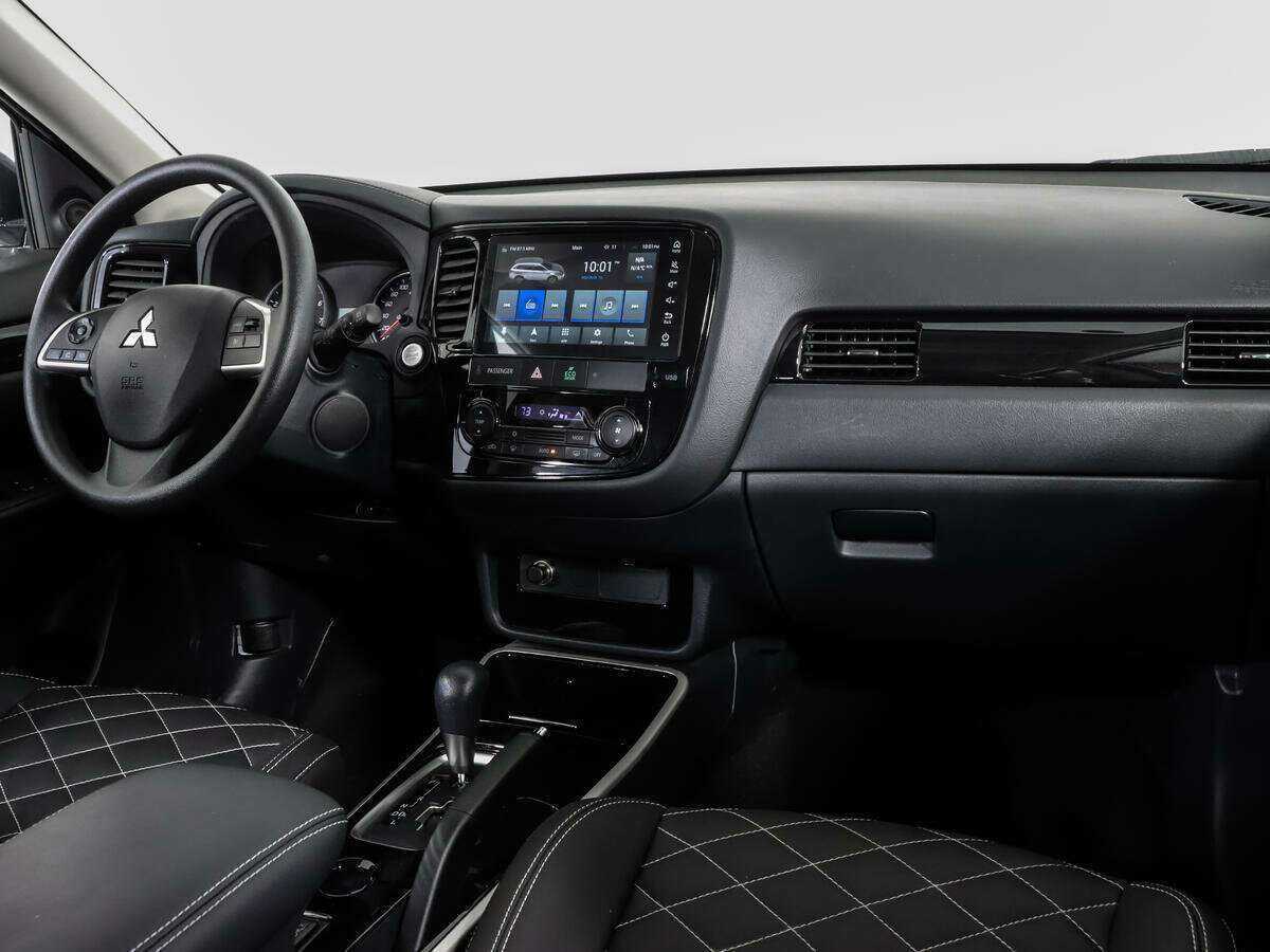 Mitsubishi Outlander с пробегом — 2022 год. Фото: #6