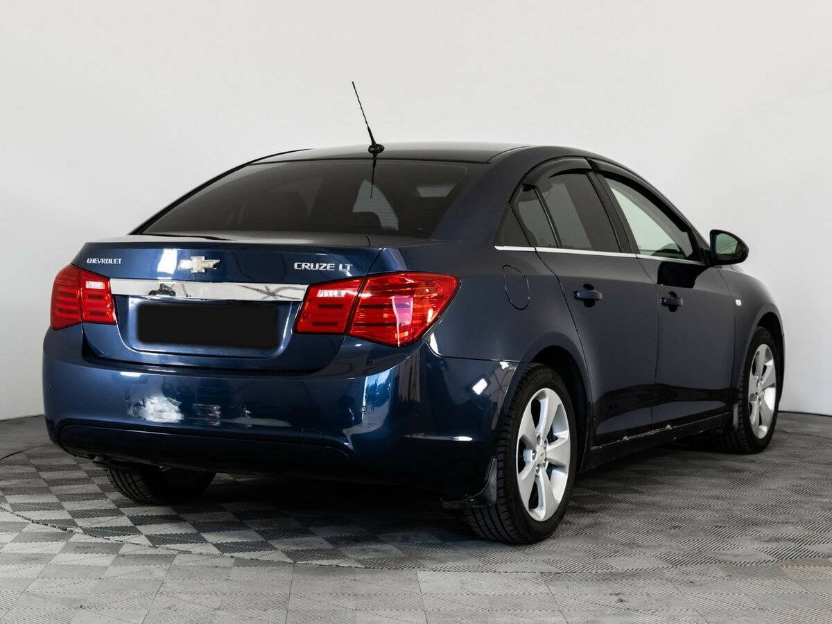 Chevrolet Cruze с пробегом — 2012 год. Фото: #3