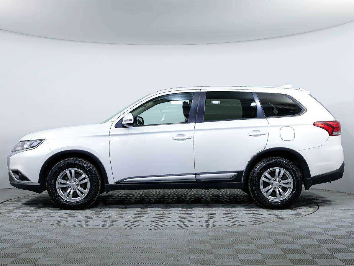 Mitsubishi Outlander с пробегом — 2018 год. Фото: #7