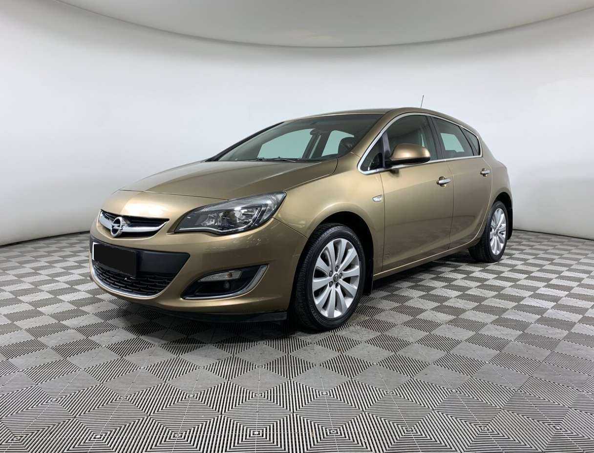 Opel Astra с пробегом — 2012 год. Посмотреть фото