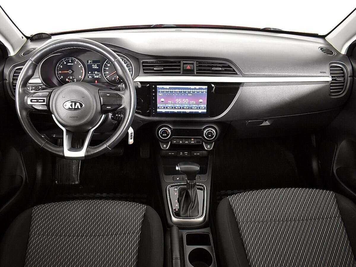 Kia Rio с пробегом — 2018 год. Фото: #9