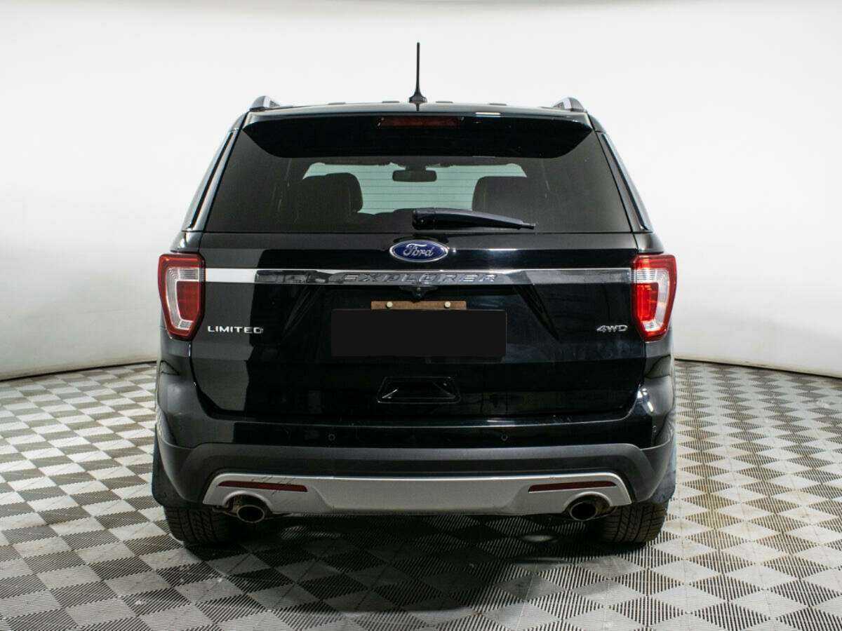 Ford Explorer с пробегом — 2016 год. Фото: #5